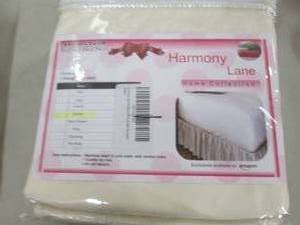 lot 104 image: Harmony Lane Queen Ruffled Bed Skir...