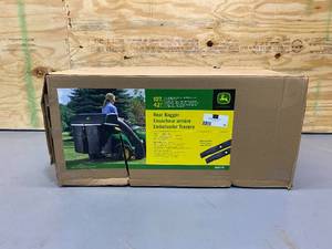 JOHN DEERE 107 42-in Tractor