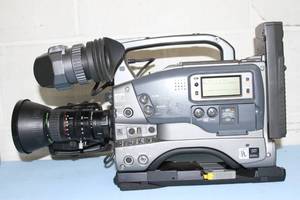 lot 37 image: JVC Professional Video Camera DV Camcorder System