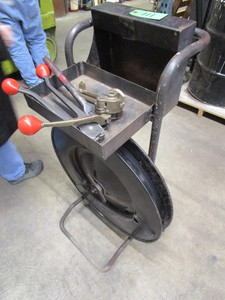 BANDING MACHINE WITH ACCESSORIES