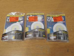 lot 50 image: Overhead Motion Activated LED Night Light