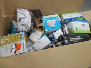 lot 77 image: MASSIVE BOX LOT OF LIGHTING.