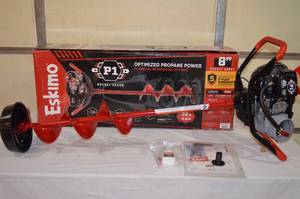 lot 32 image: Sportsman 254