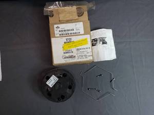 lot 23 image: Mack Mirror Actuator 8413-97131