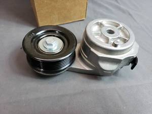 lot 90 image: Belt Tensioner Mack