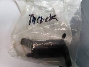 lot 105 image: Mack Winshield Washer Resevoir Pump