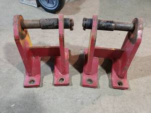 lot 133 image: Pull Braces