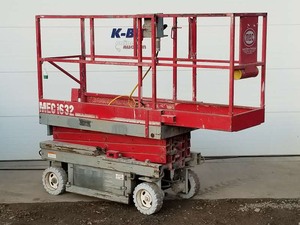1997 M.E.C. 1632 Aerial Scissor Lift