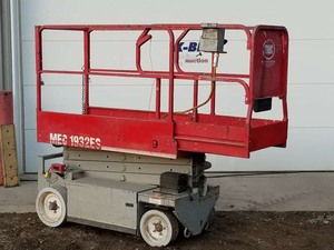 1998 M.E.C. 1932ES Aerial Scissor Lift