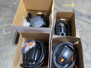 Pallet with assorted Ridgid Shop Vacs review pictures