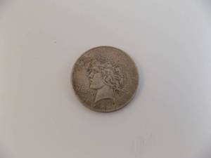 lot 16 image: 1922 Peace Silver Dollar