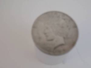 lot 18 image: 1922 Peace Silver Dollar