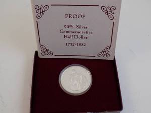 lot 86 image: 1732-1982 90% Silver Commerative Half Dollar With Certificate of Authenticity