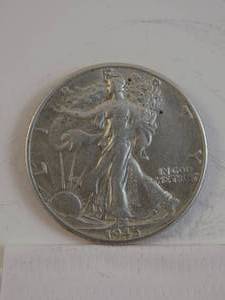 lot 106 image: 1945d Walking Liberaty Half Dollar