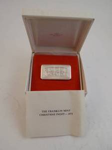 lot 131 image: 1975 Christmas Ingot Franklin Mint Solid Sterling Silver With Certificate of Authenticity