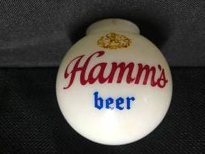 lot 119 image: Hamms Beer globe