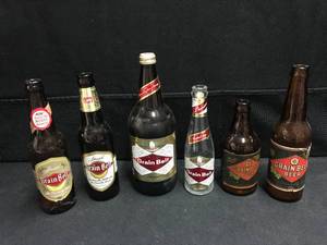 lot 122 image: Lot of 6 paper label Grain Belt Beer bottles
