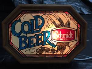 lot 53 image: Schmidt Cold Beer plastic light up