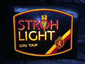 lot 54 image: Strohs Light on Tap plastic light up