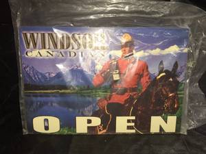 lot 89 image: Windsor Open  Closed window sign