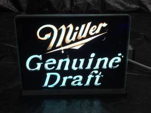 lot 131 image: Rare Miller Genuine Draft electrogas neon sign