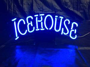 lot 132 image: Icehouse neon