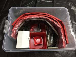lot 221 image: Tub of misc barware