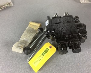 lot 1126 image: Hydraulic Valve