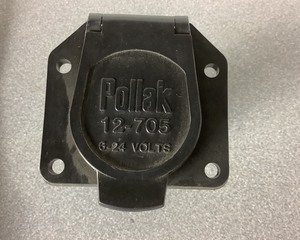 lot 1130 image: Trailer Socket Wiring Harnesses