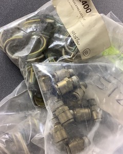 lot 1135 image: Wire Plug 4 Prong Flat, fittings