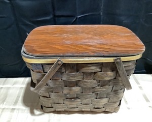 lot 2015 image: Picnic Basket