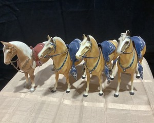 lot 2032 image: Horse Play Set