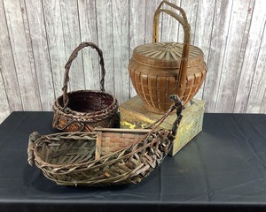 lot 2062 image: Lot of Dark Wicker