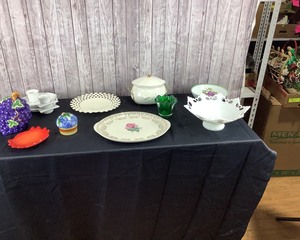 lot 2088 image: Lot of Glassware