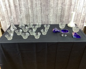 lot 2094 image: Glassware
