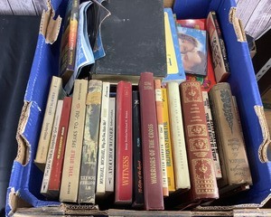 lot 2075 image: Lot of BooksDVDsCassettes