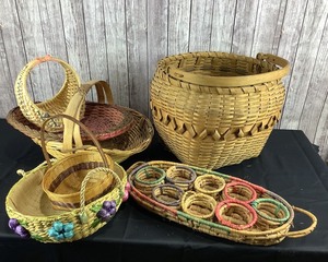 lot 2053 image: Wicker Basket Asst