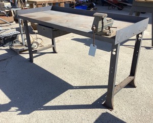 lot 20 image: Steel Work Bench