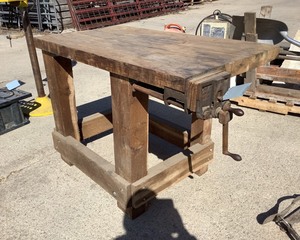 lot 17 image: Solid Oak Work Bench