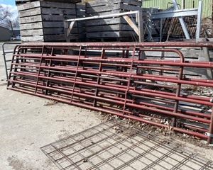 lot 13 image: Heavy Duty Gate Panels (Qty 5)