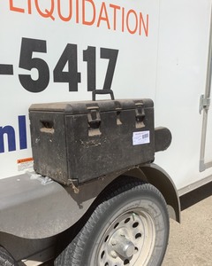 lot 178 image: Chain Saw Box