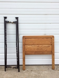 lot 28 image: Twin Bed Frame