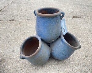 lot 104 image: Blue Four Bowl Ceramic Pot