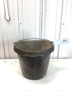 lot 89 image: Horse Feed Bucket