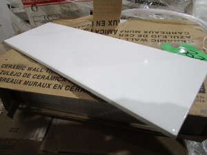 WHITE GLAZED PORCELAIN TILE