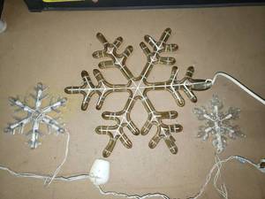 Vintage IndoorOutdoor Snowflake Lights in 3 SizesStyles