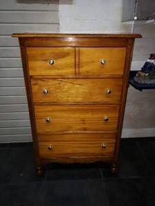 Versatile 4 Drawer Dresser