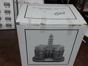 lot 66 image: Limited Edition The Williamsburg Collection The Capitol-1753