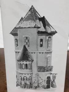 lot 84 image: Heritage Village Collection North Pole Series