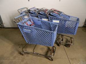 5 Plastic Shopping Carts
